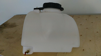 Бак для воды RH350/Water tank assembly