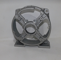 Крышка альтернатора опорная (под подшипник,лапы) SGG 12000(L)-18000(L), LC2V80FD, LC2V90FD / Alternator bracket (660010013-0001)