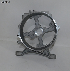 Крышка альтернатора опорная (под подшипник,лапы) SGG 9000(.L.),LC192FD Lc / Alternator bracket (660010002-0001)