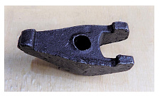 Скоба крепления форсунки TDK-N 110 4LT/Clamping plate,injector R010008